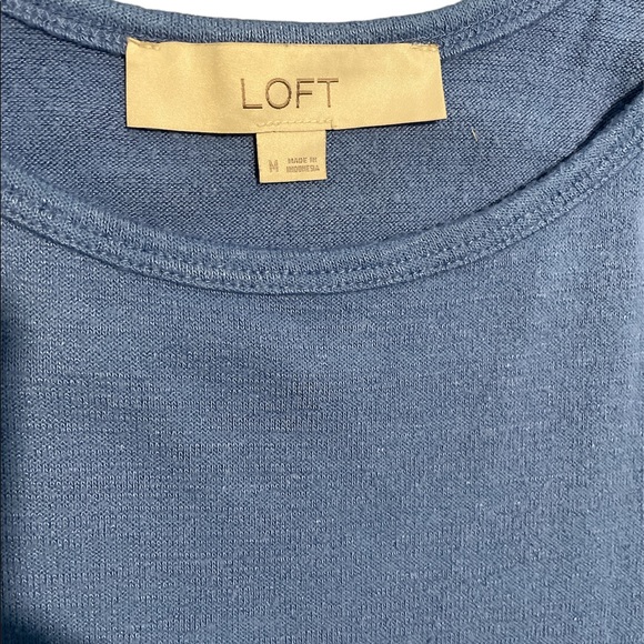 Loft Woman’s Blouse Top** Bin 3 - Picture 2 of 4